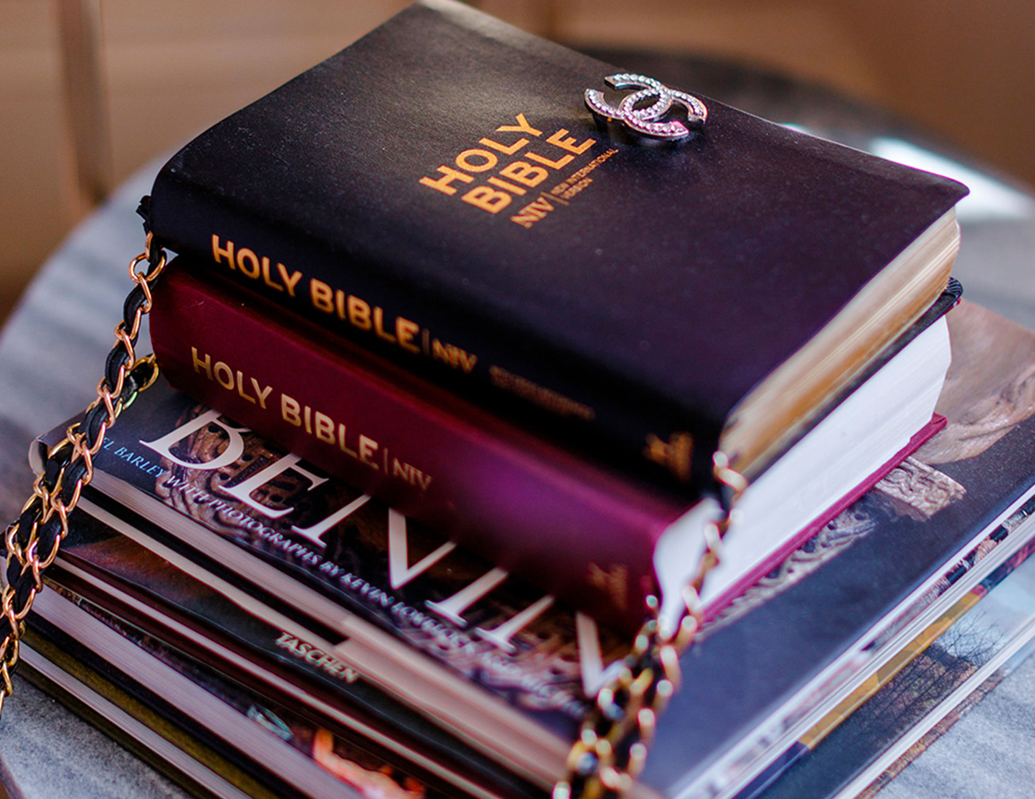 Sculpture | Holy Bible Bag